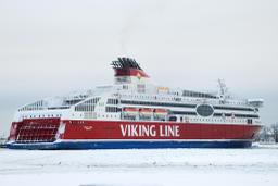 Viking XPRS - Helsinki pier.jpg