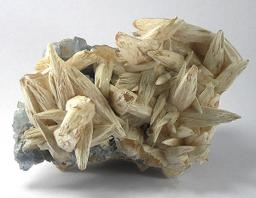 Benstonite-Calcite-Fluorite-154901.jpg